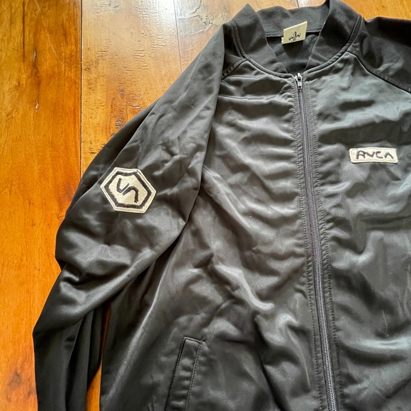 COPY - RVCA Full Zip Warm-up Jacket - Picture 5 of 6